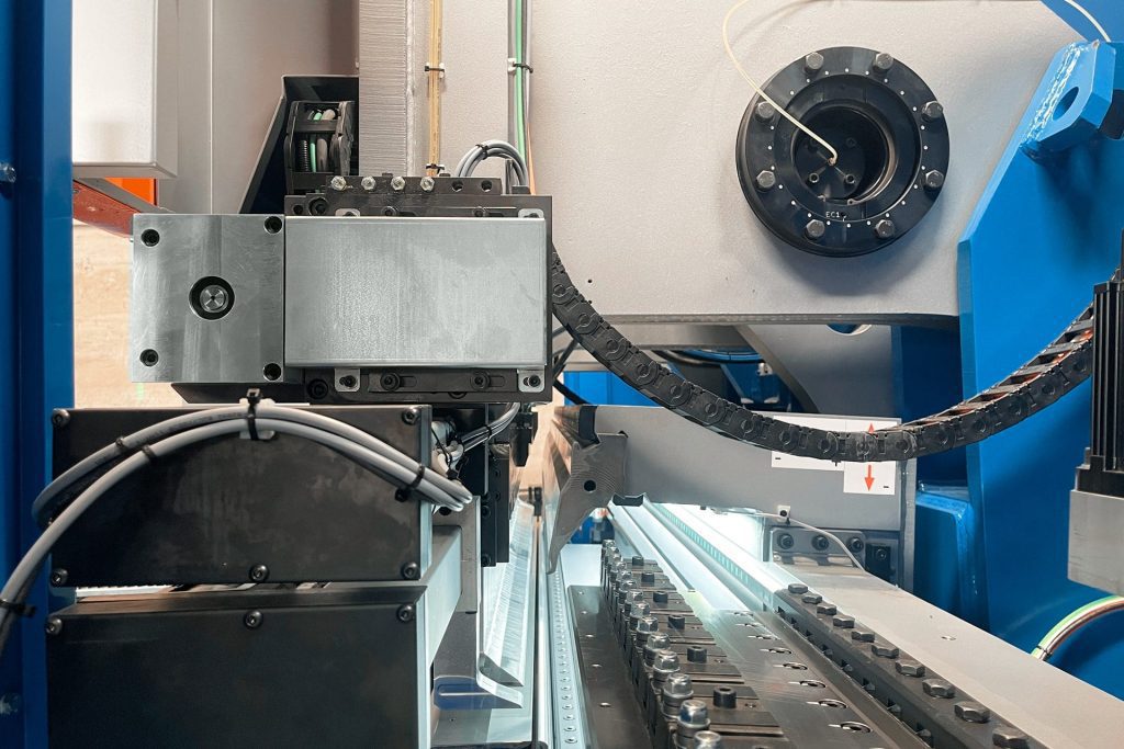 la pannellatrice semiautomatica
